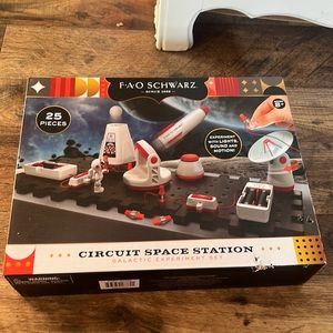 FAO Schwartz Circuit Space Station